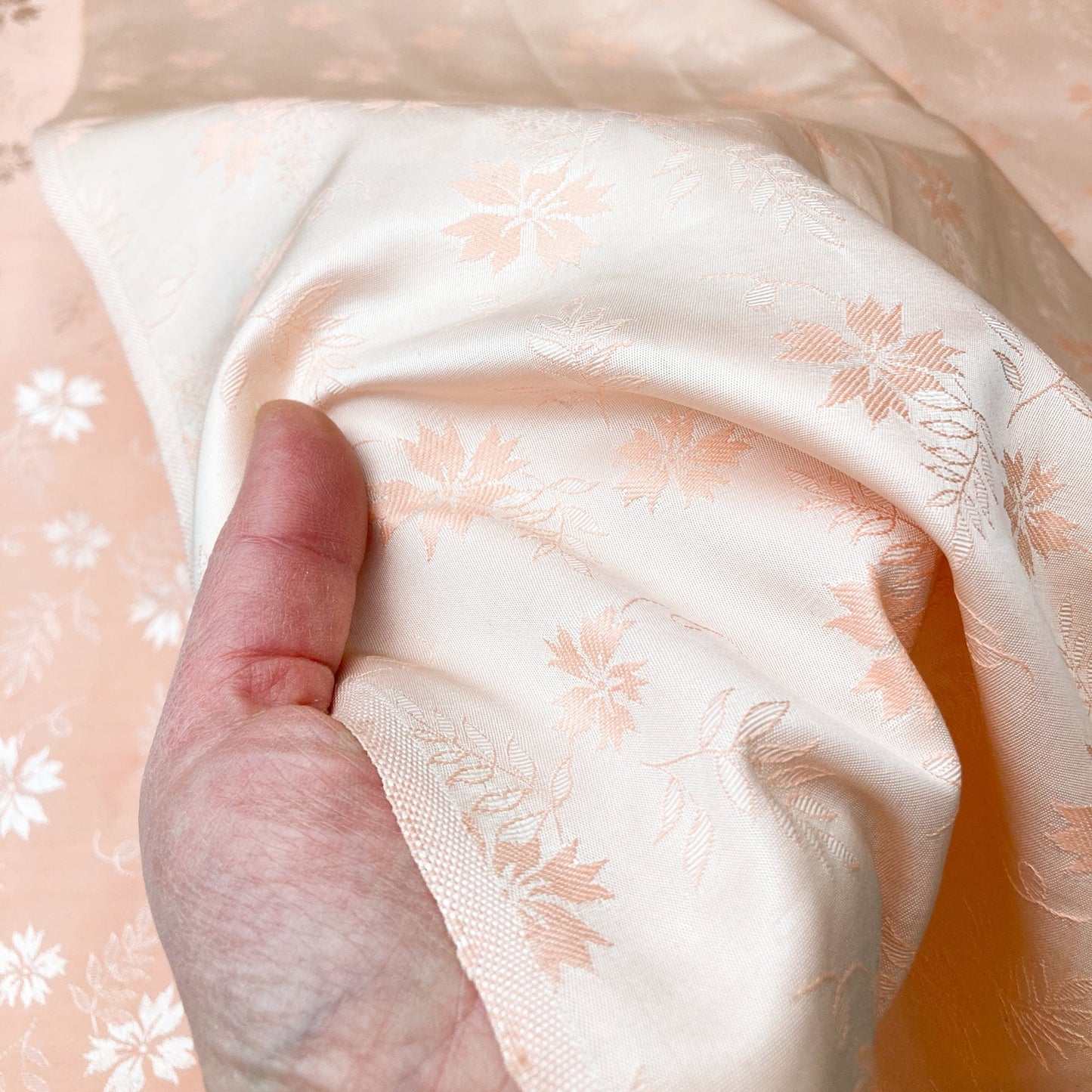 2nd Hand: Floral Jacquard Satin in Peach