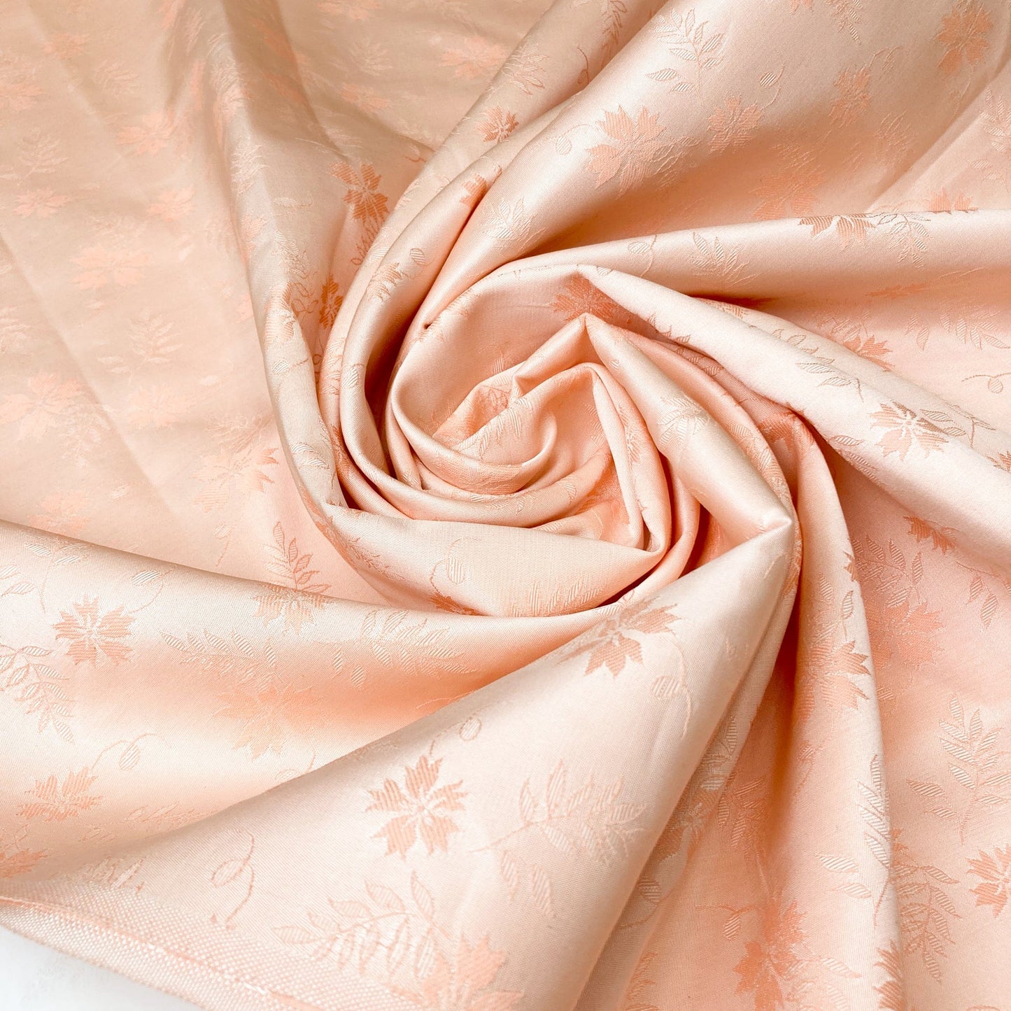 2nd Hand: Floral Jacquard Satin in Peach