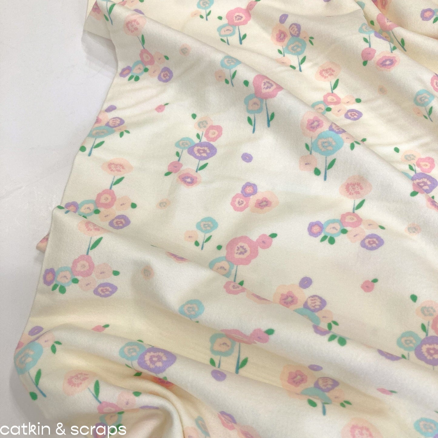 Art Gallery Fabrics 'Lullabee' Cotton Flannel 'Sweet Florets'