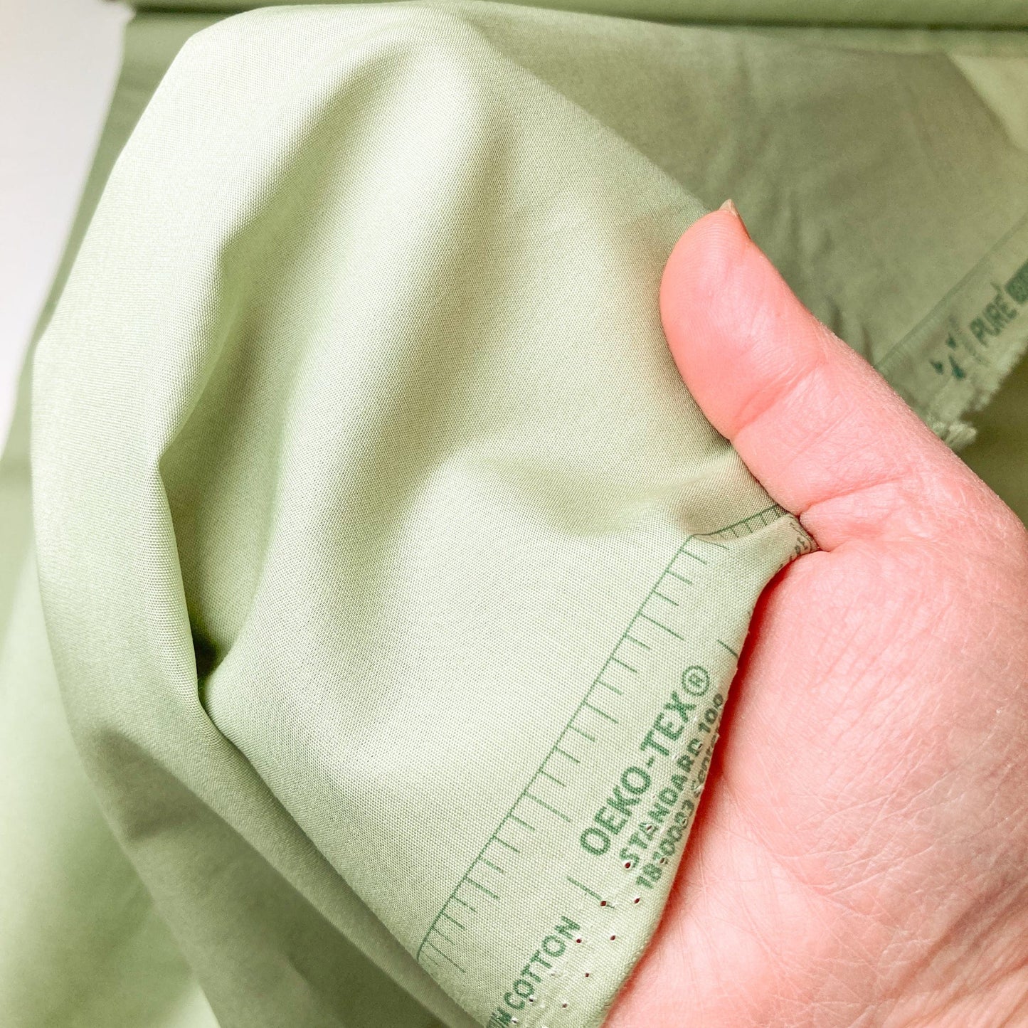 Art Gallery Fabrics - Fine Cotton - PURE Solids 'Fresh Sage'