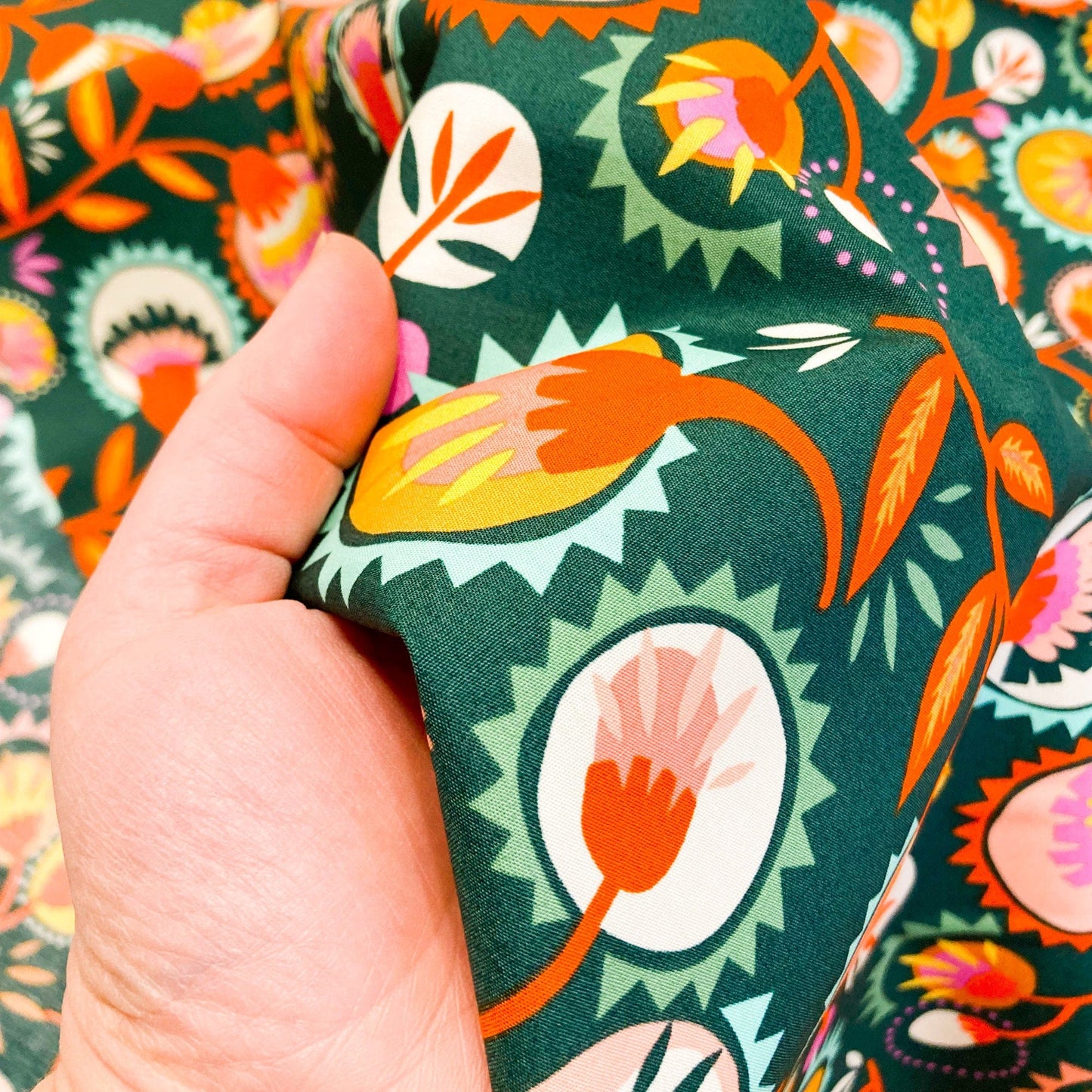 Art Gallery Fabrics 'Lakelife' Fine Cotton 'Kattaland Flora Deep'