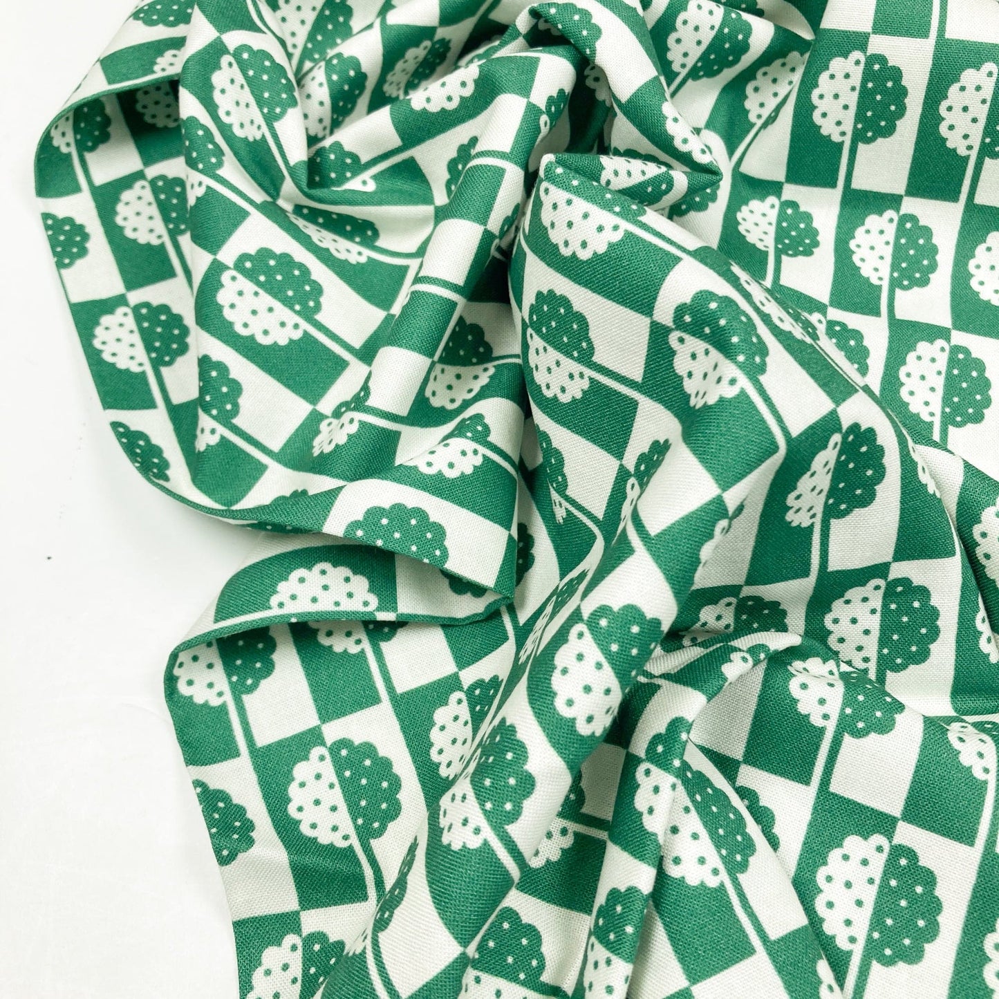Cloud 9 Organic 'Orchard Deco' Quilting Cotton 'Holly Tree' in Green