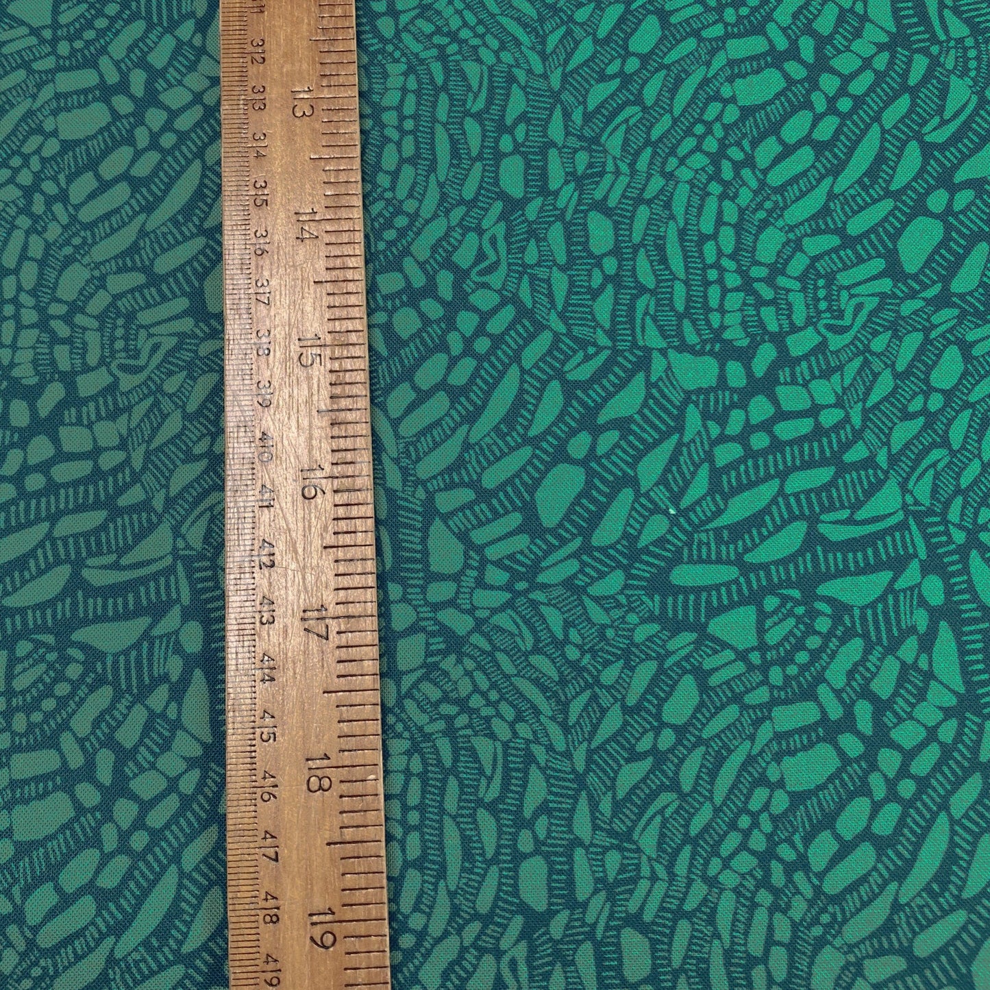 Cloud 9 Organic 'Seashell Symphony' Quilting Cotton 'Neverending' in Teal Green