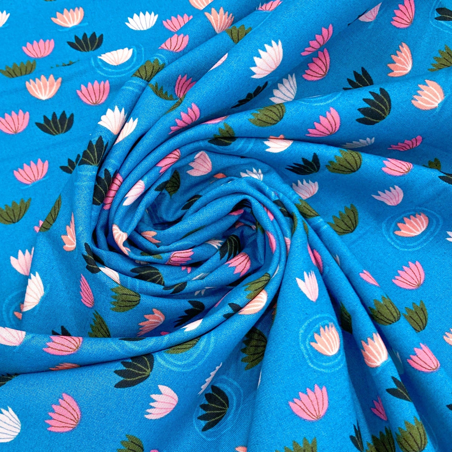 Cloud 9 Organic Quilting Cotton 'Floating Flora'
