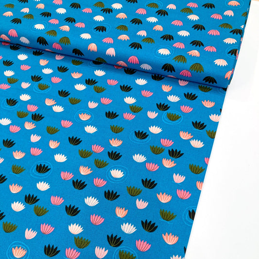 Cloud 9 Organic Quilting Cotton 'Floating Flora'