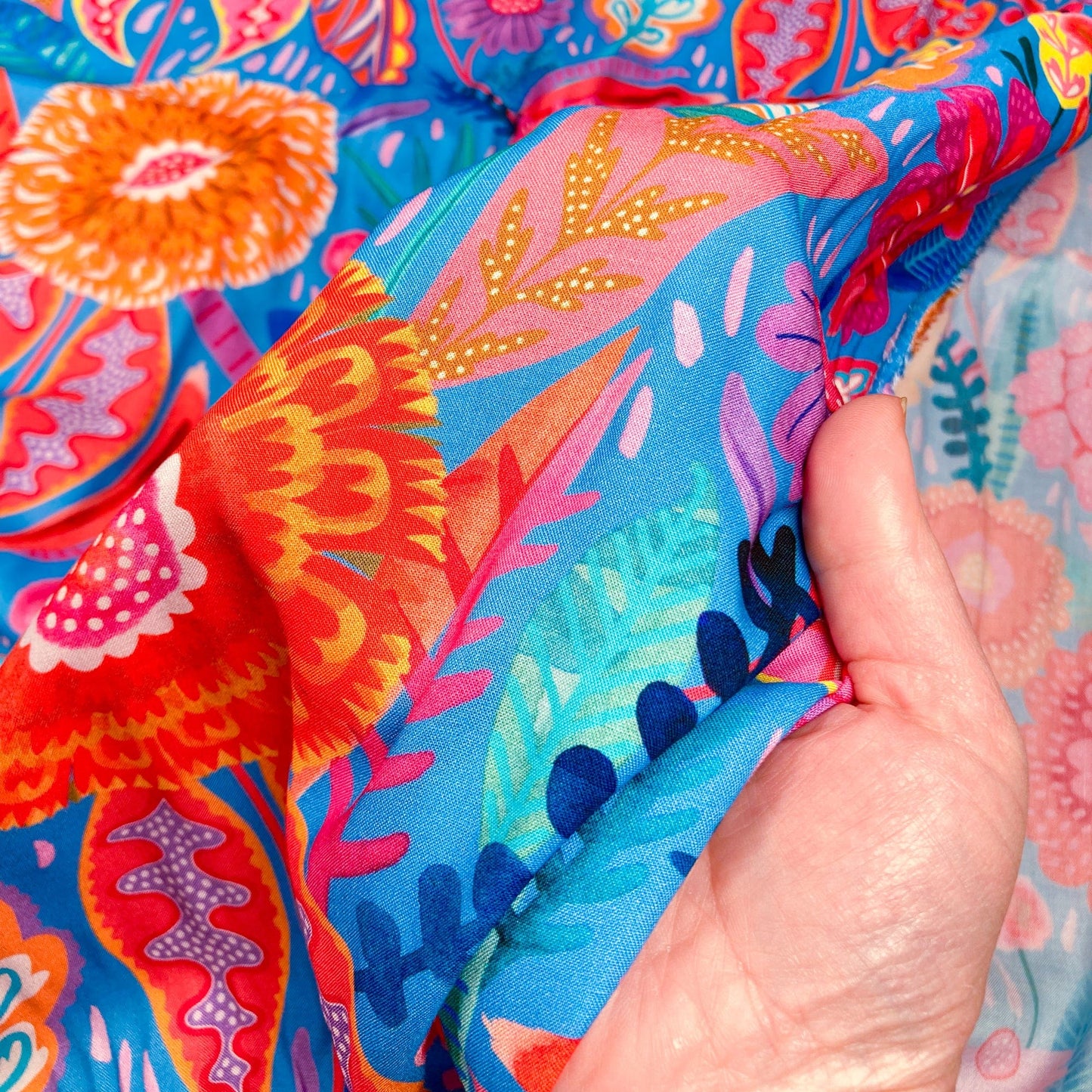30cm Piece Dashwood Studio Rayon 'Neon Bloom Cobalt'