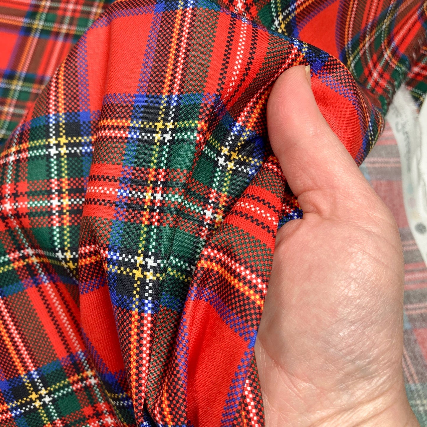 Deadstock: Ex-Joann Quilting Cotton 'Red Tartan'
