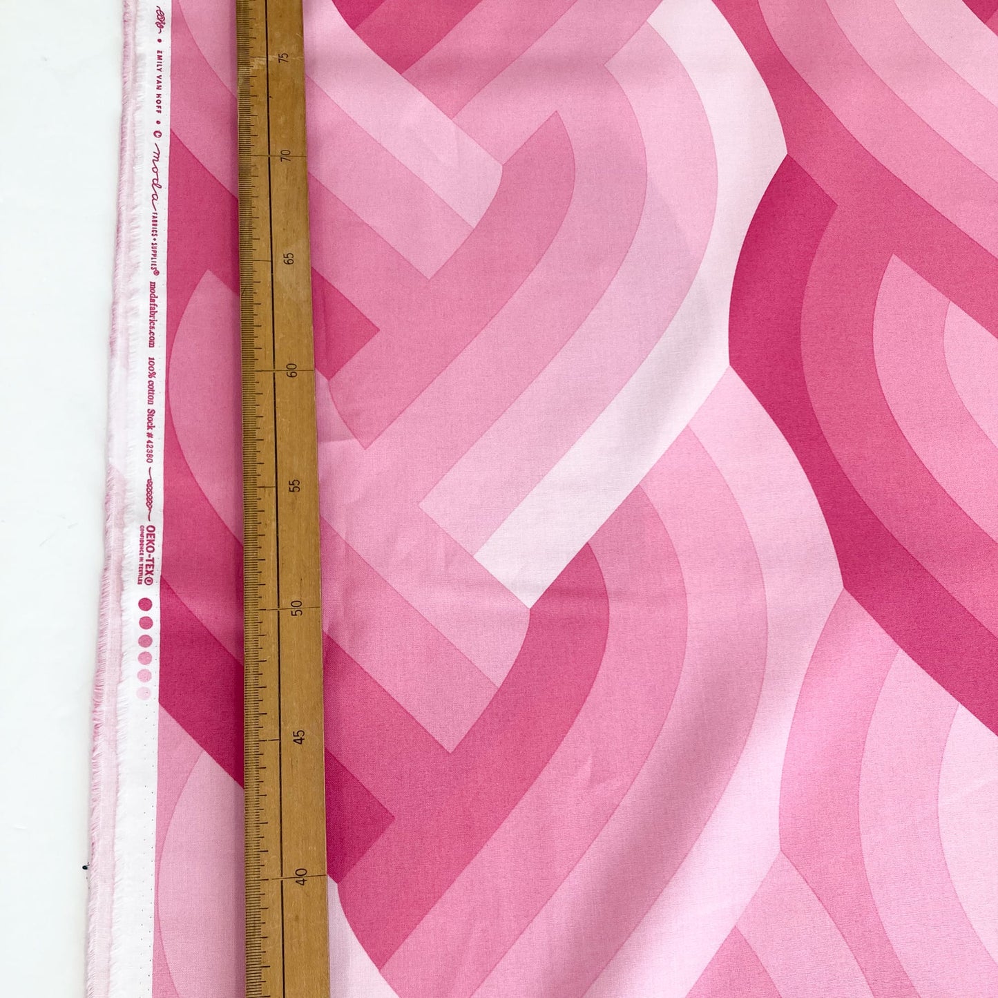 Moda Emily van Hoff 'Echo' Quilting Cotton in Pink