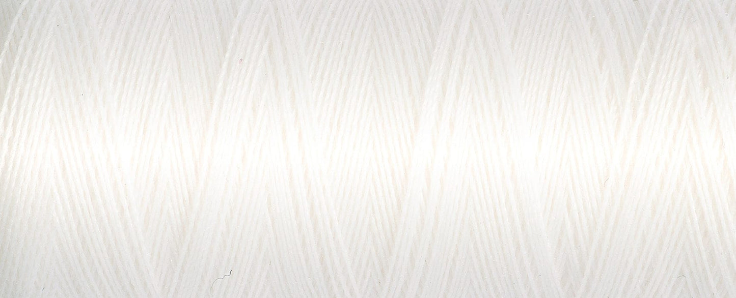 100 m Reel Gütermann Recycled Sew-All Thread in White, No. 800
