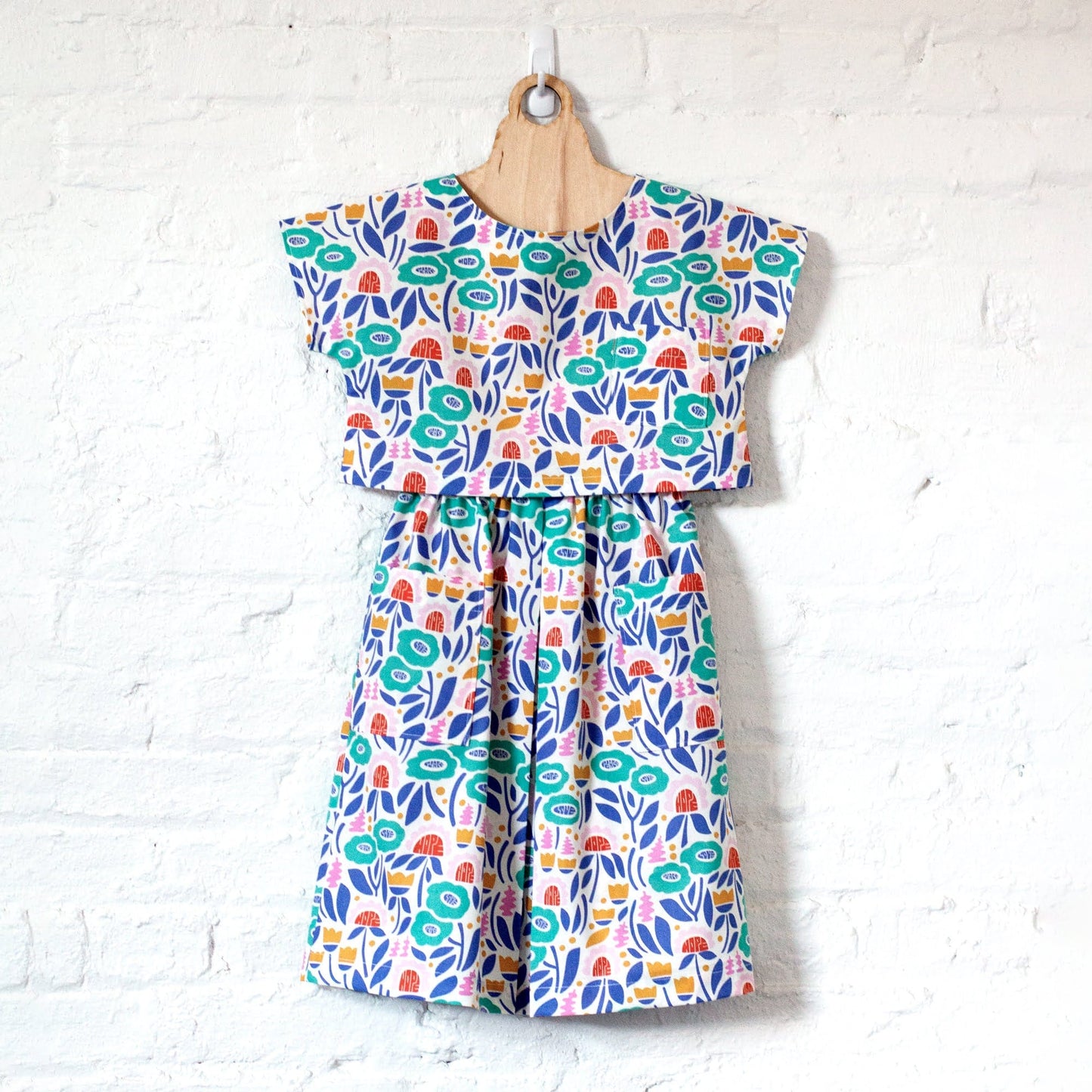 Cloud 9 Organic Quilting Cotton 'Plant Wisdom'