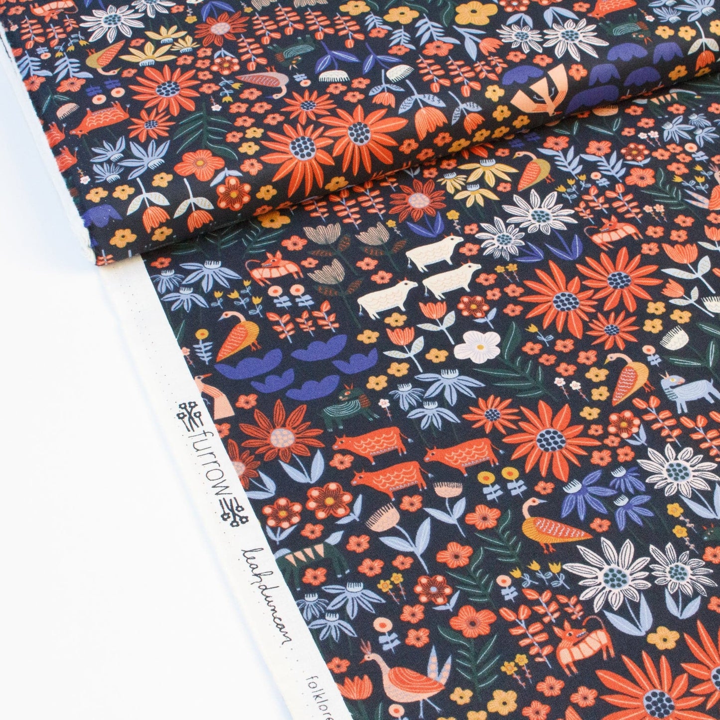 Cloud 9 Organic Quilting Cotton 'Folklore Prairie' in Black