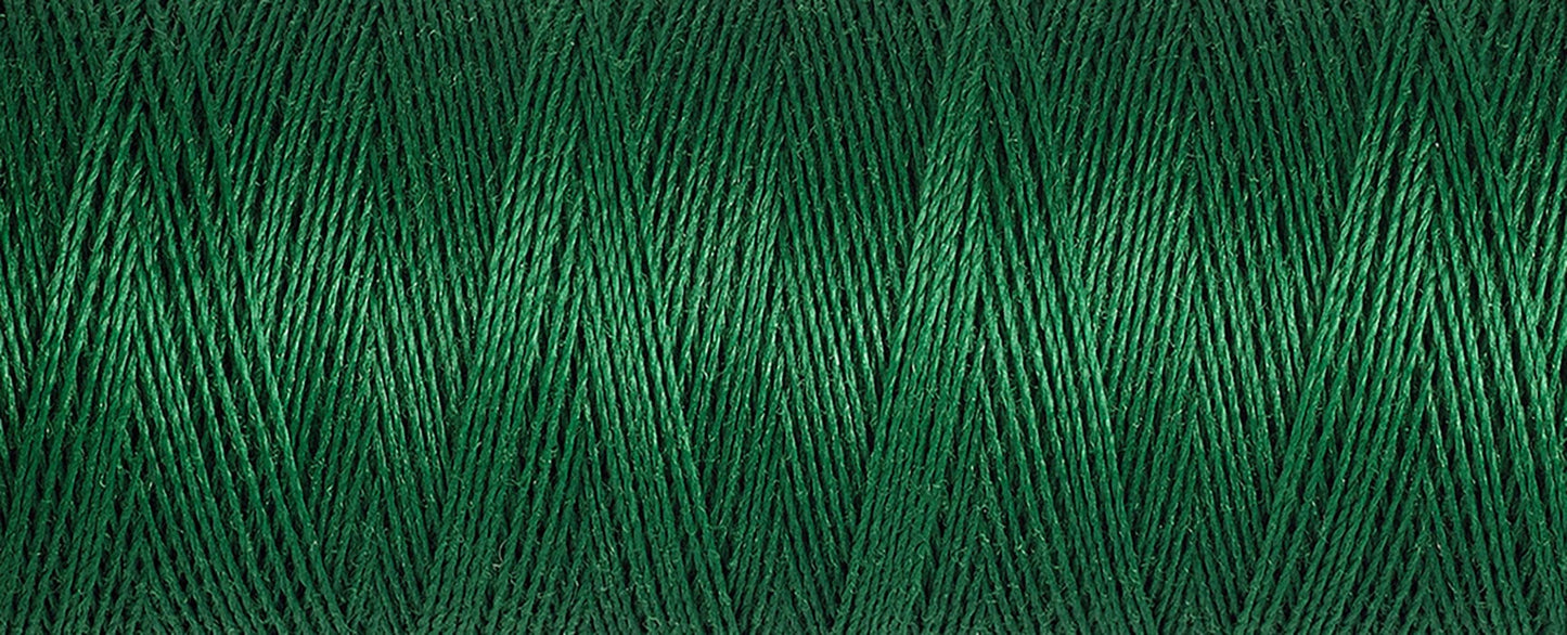 100m Reel Gütermann Recycled Sew-All Thread in Grass Green no. 237