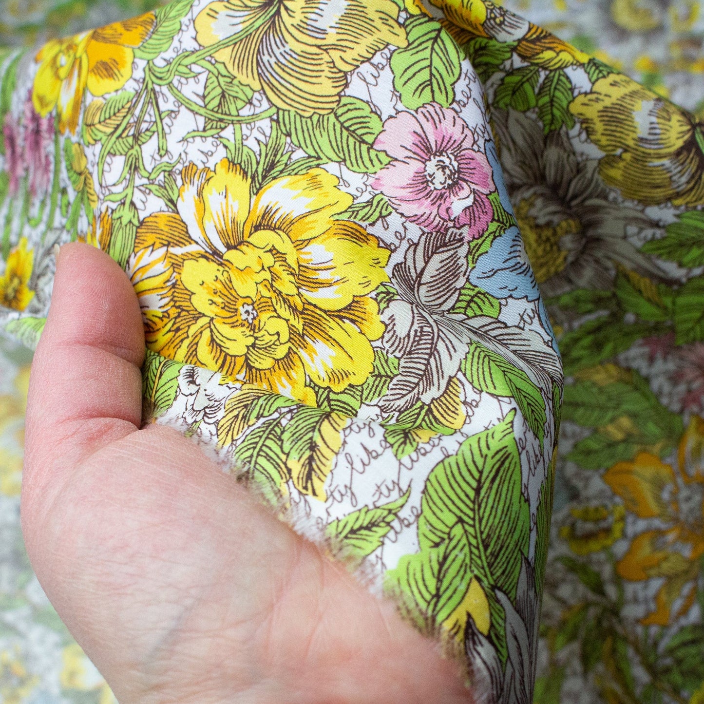 Liberty Fabrics 'Anthem Blooms' C Tana Lawn™