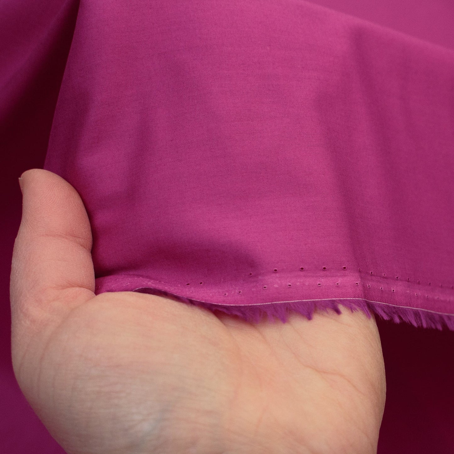 Liberty Fabrics Plain Tana Lawn™ in 'Fuchsia'