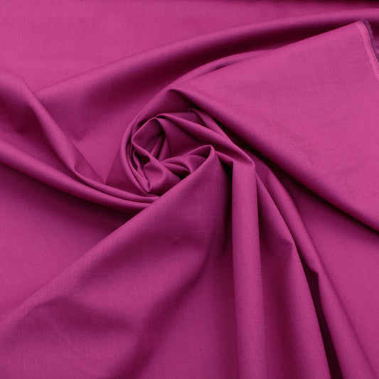 Liberty Fabrics Plain Tana Lawn™ in 'Fuchsia'