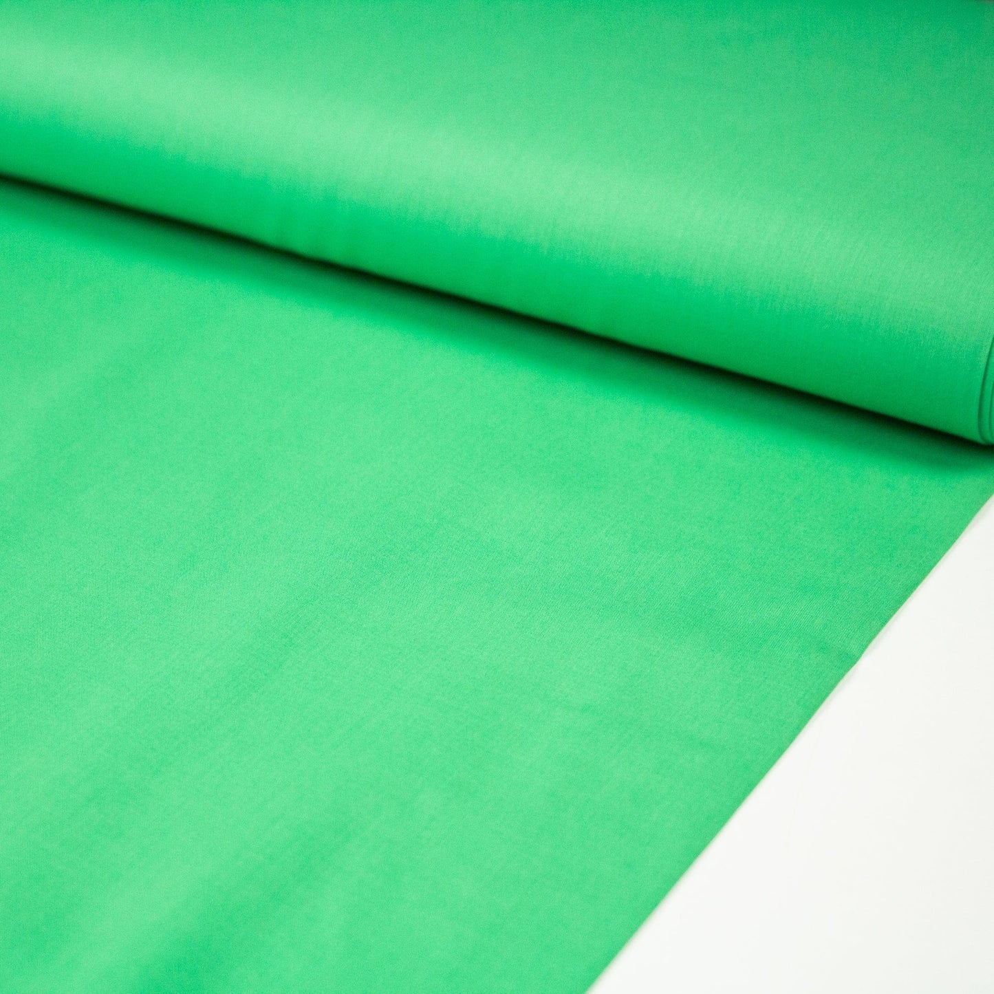 Liberty Fabrics Plain Tana Lawn™ in 'Fern' Green