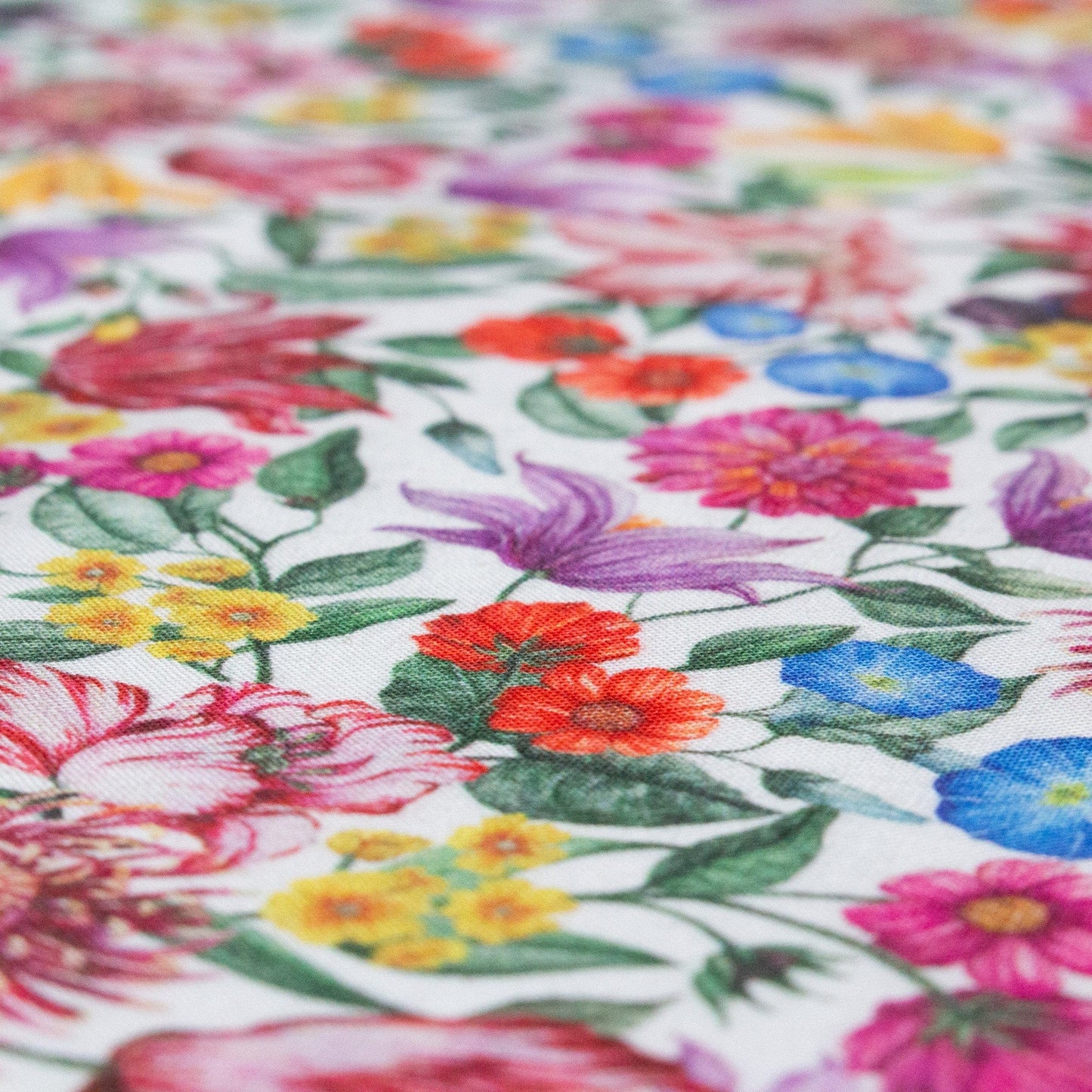 Liberty Fabrics Tana Lawn™ 'Royal Garland' C