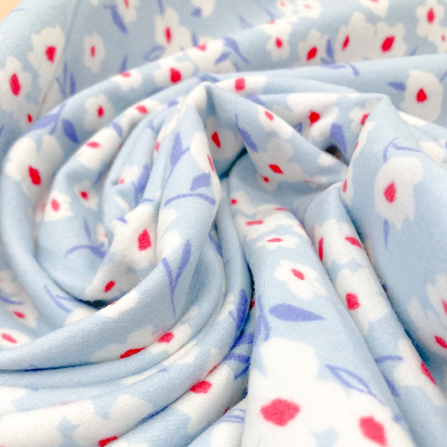 98cm Piece Art Gallery Fabrics Cotton Flannel 'Spring Daisies'