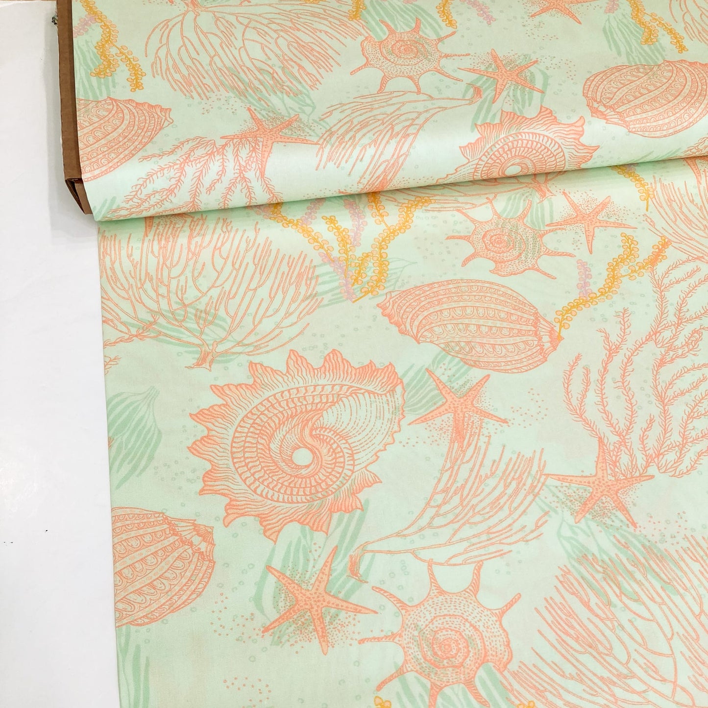 Art Gallery Fabrics 'Costeira': Premium Cotton 'Tesouros do Oceano'