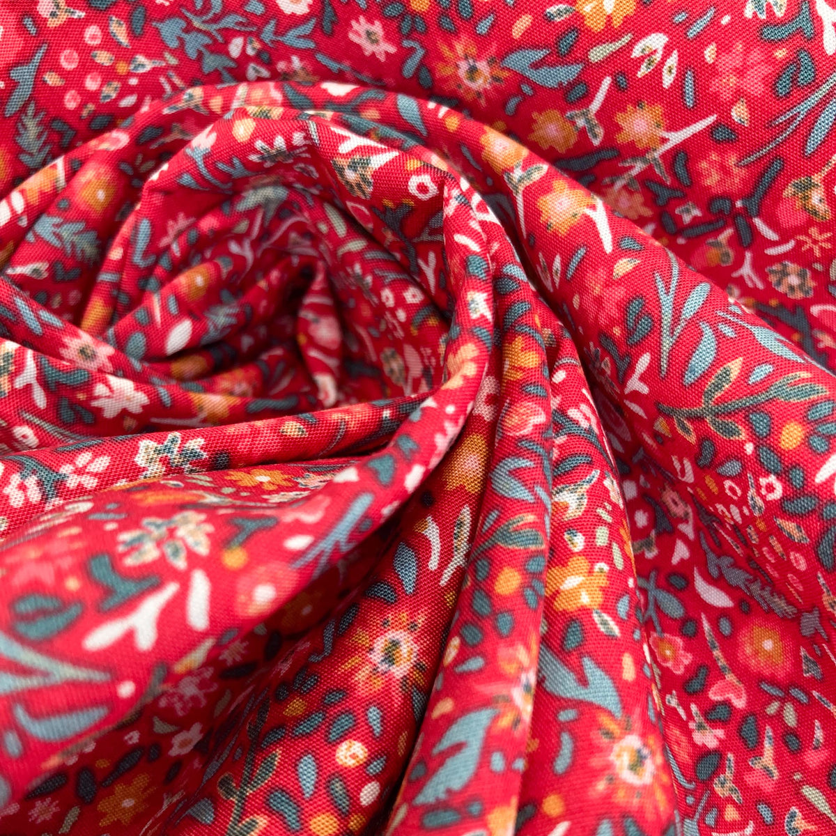 Art Gallery Fabrics 'Wintertide': Fine Cotton 'Wintertide Blooms' in Jolly