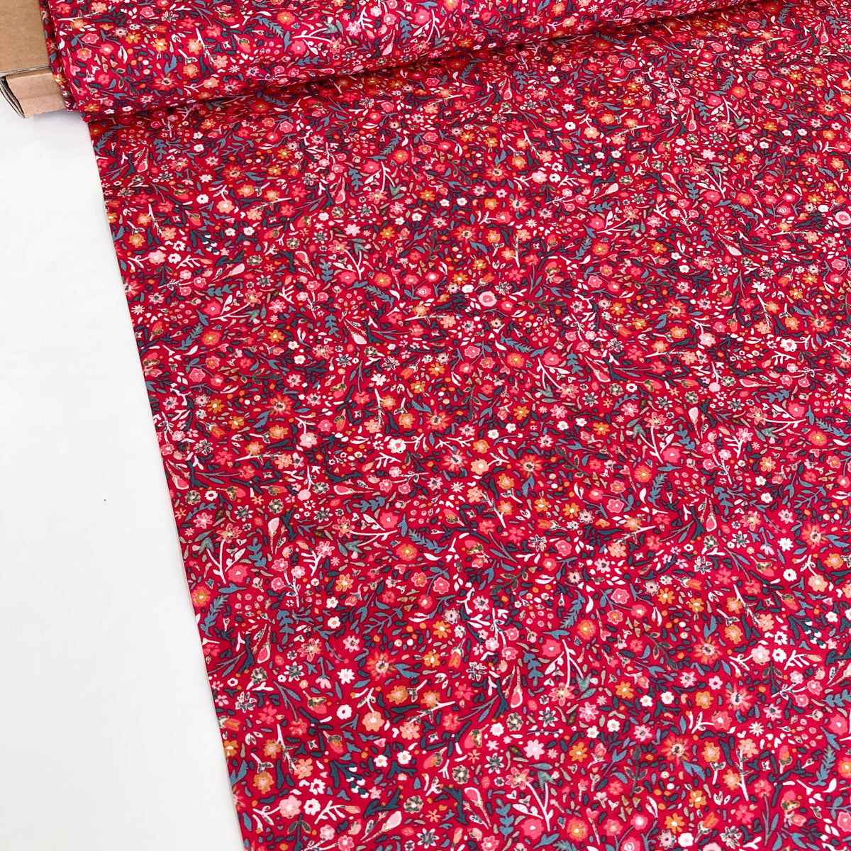 Art Gallery Fabrics 'Wintertide': Fine Cotton 'Wintertide Blooms' in Jolly