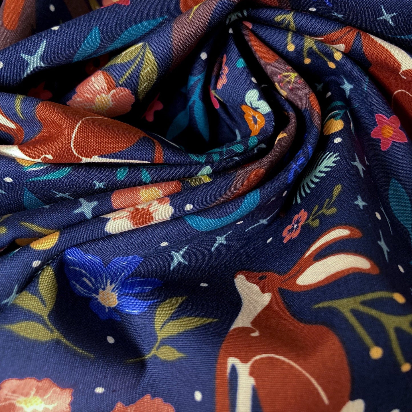 Art Gallery Fabrics 'Starling': Premium Cotton 'Moonlit Forest Dusk'