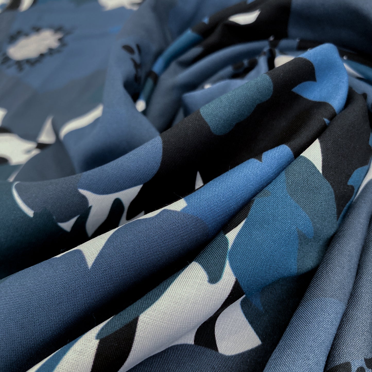 Cloud 9 'Co-Existing' Fine Rayon 'Blue Flowers'