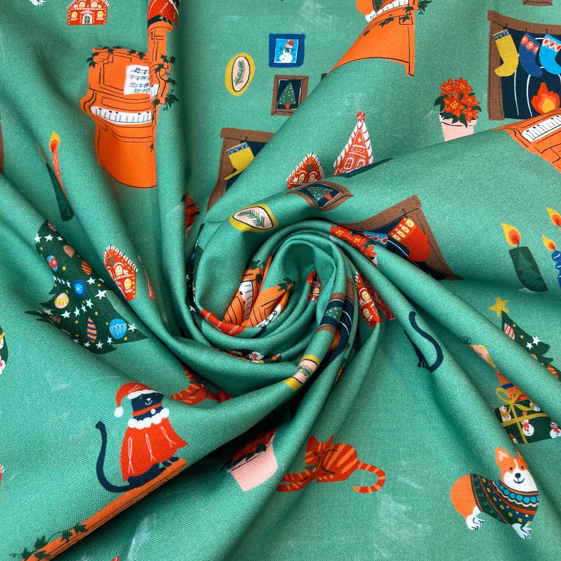 Festive Vignettes - Tinsel Time! - Louise Cunningham - Cloud 9 Fabrics - Poplin