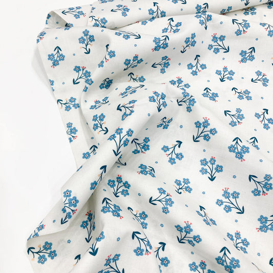 Cloud 9 Organic Quilting Cotton 'Forget Me Not'