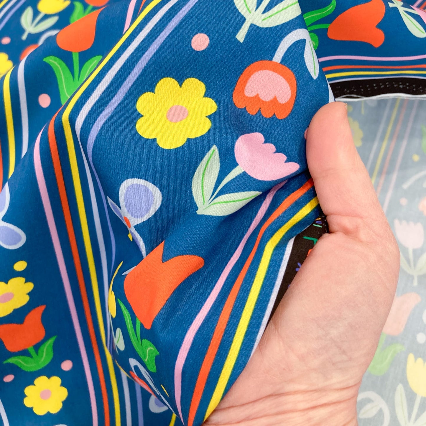 Cotton Poplin with Dutch Floral Stripe