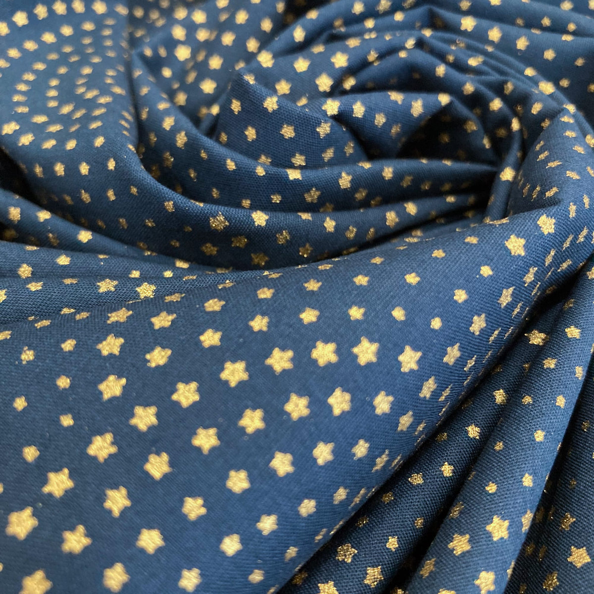 Cotton Poplin with Starry Scales in Navy and Gold