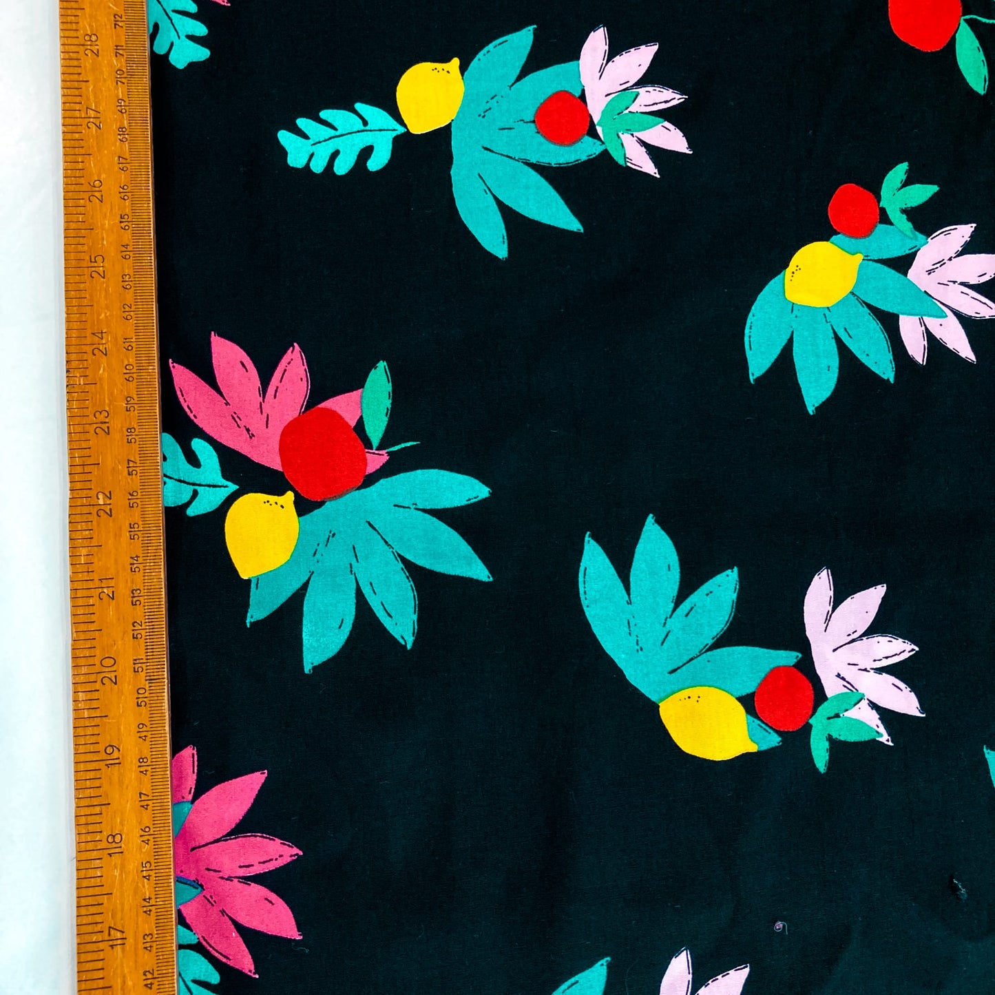 Deadstock Cotton Poplin 'Summer Fruit'