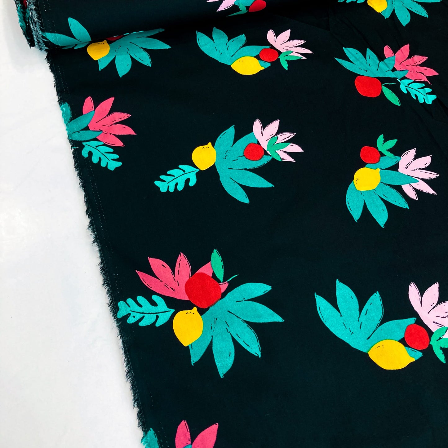 Deadstock Cotton Poplin 'Summer Fruit'