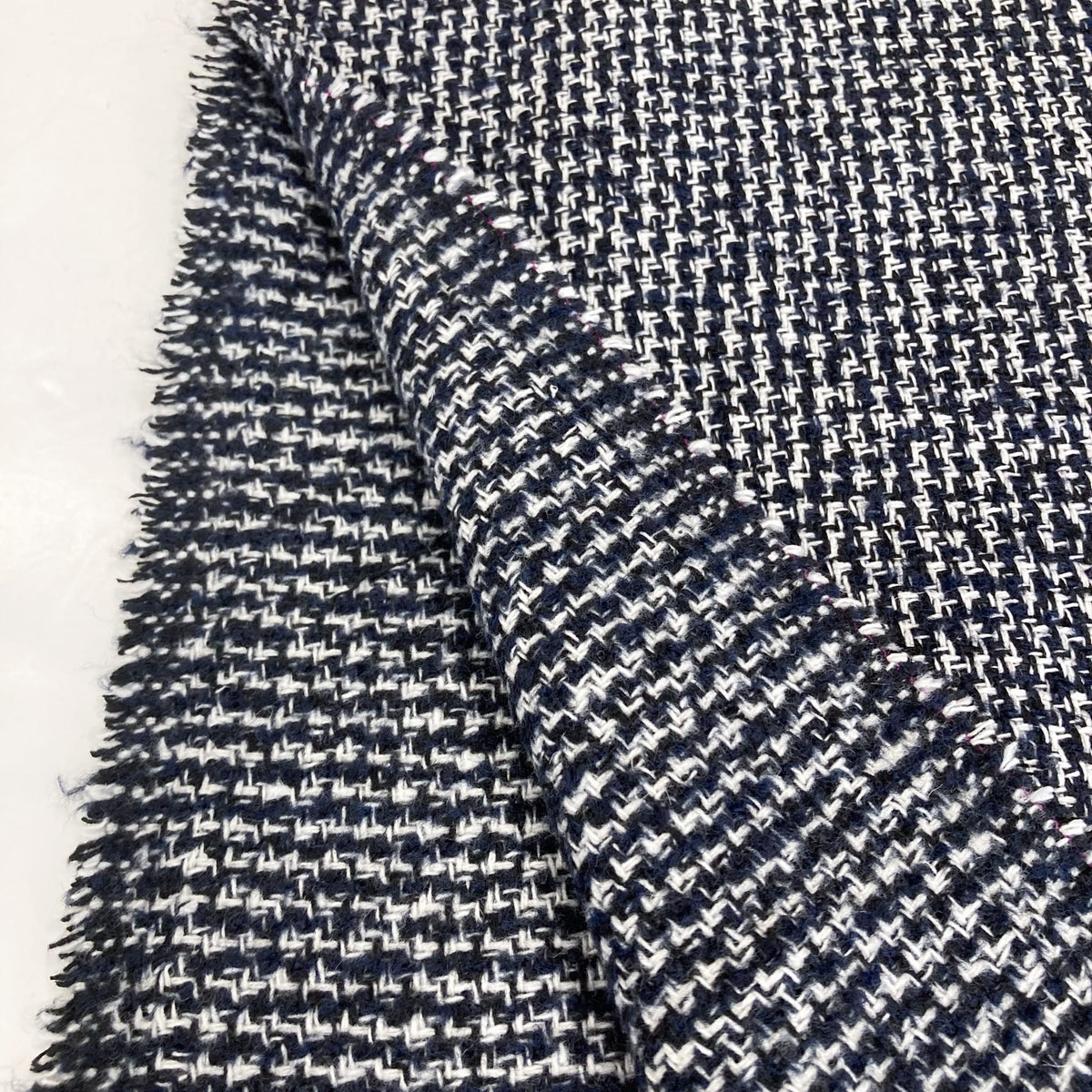 Deadstock: Wool Mix Bouclé in Navy and White