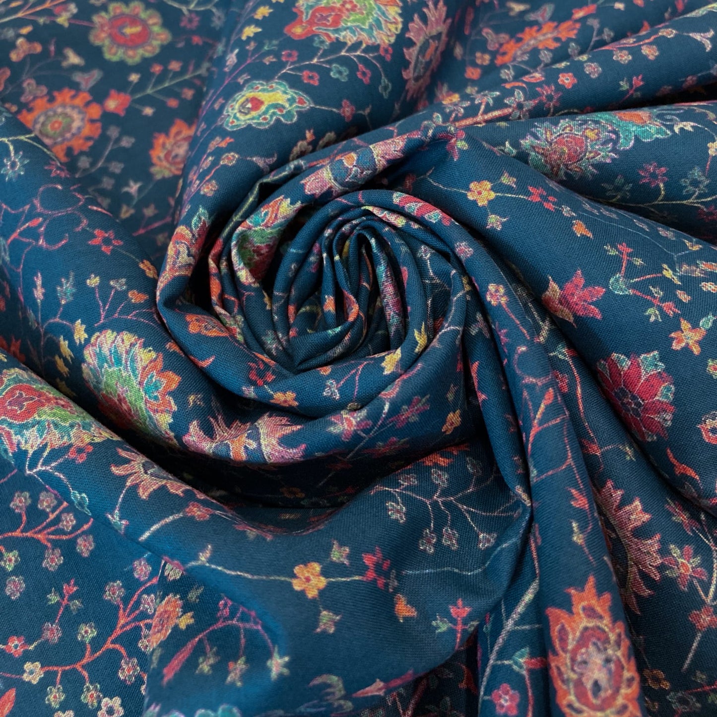 Fabric Freedom Cotton Lawn 'Tapestry' in Dusk