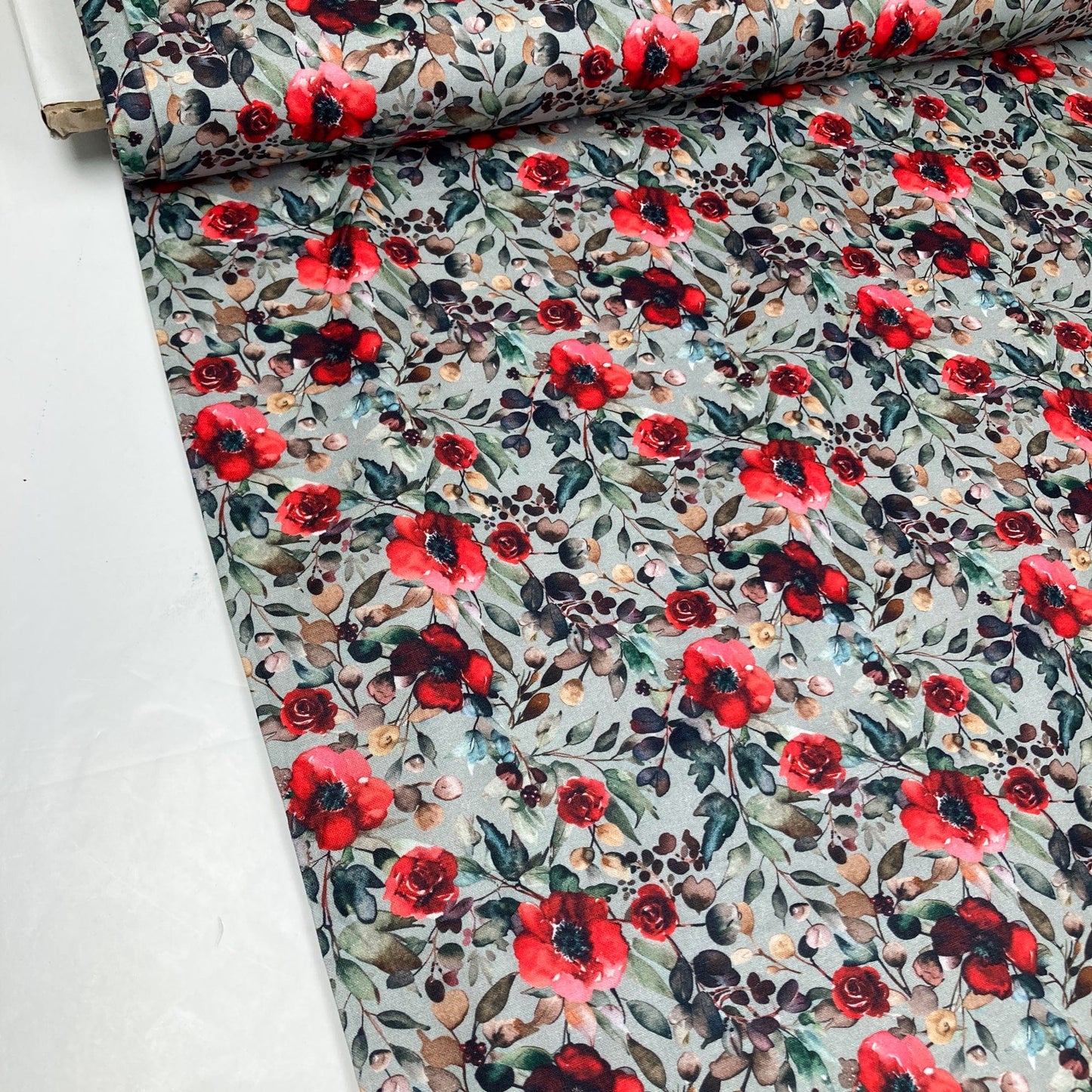 Fabric Freedom Quilting Cotton 'Poppies'