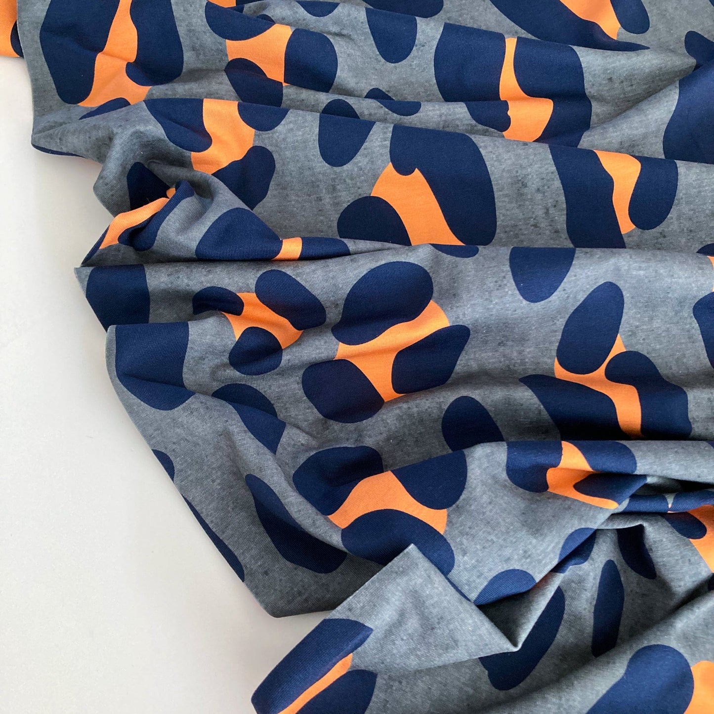 Hamburger Liebe for Albstoffe: Organic Cotton Jersey 'Safari XXL in Grey'