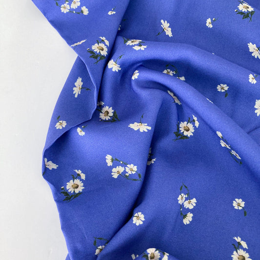 Sustainable Viscose Challis 'Shasta Daisy'