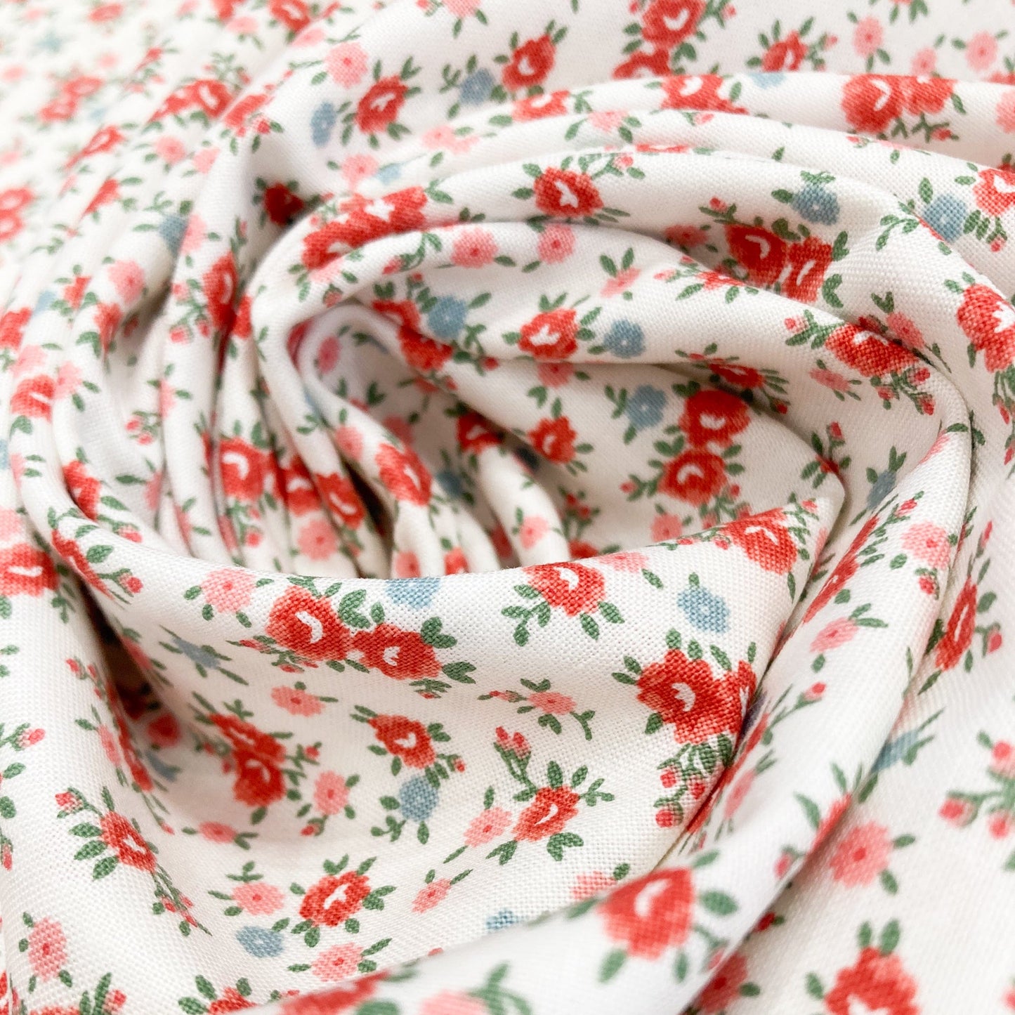 Moda 'Rosemary Cottage' Quilting Cotton in Cream