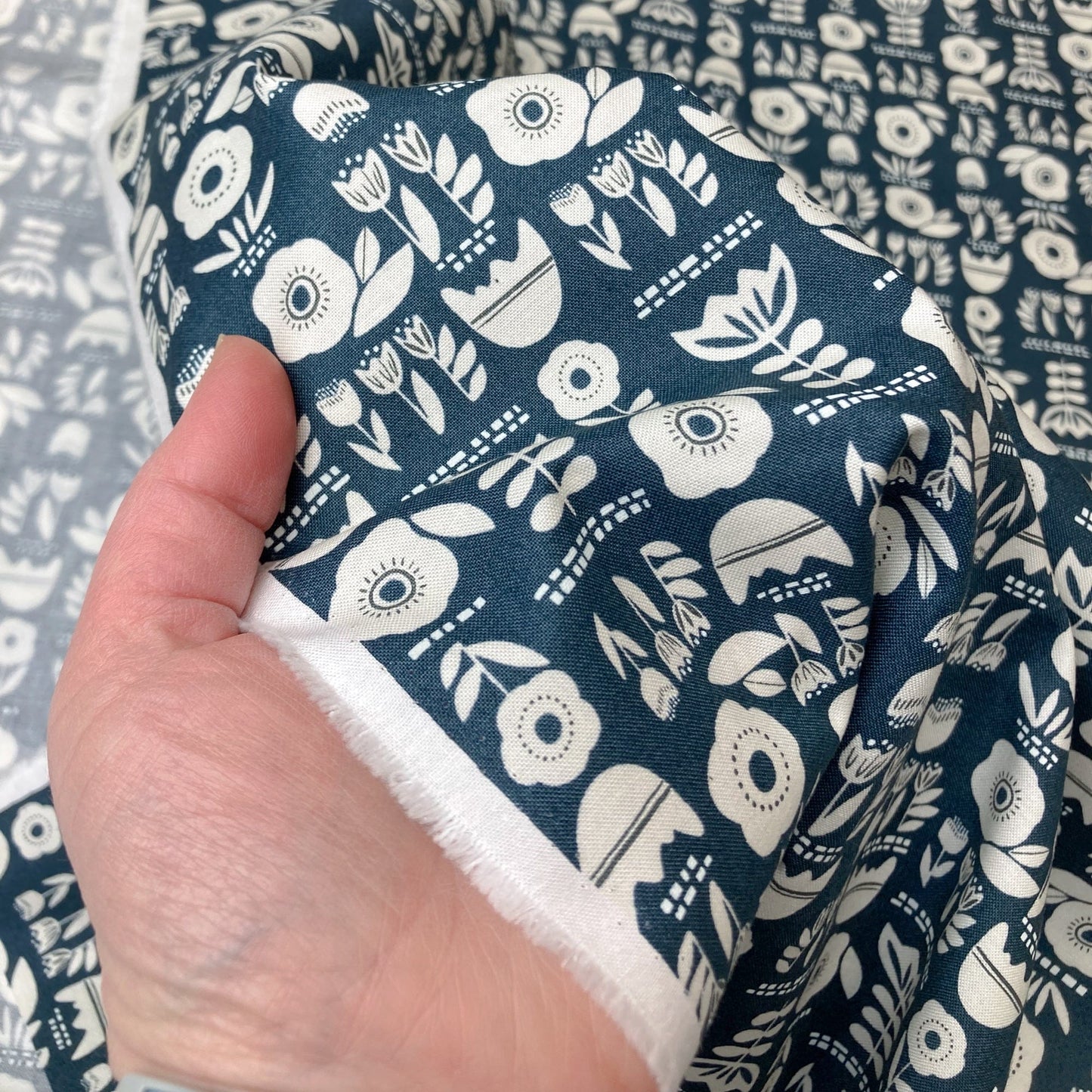 Moda 'Folk & Lore' Quilting Cotton 'Posy Plot'
