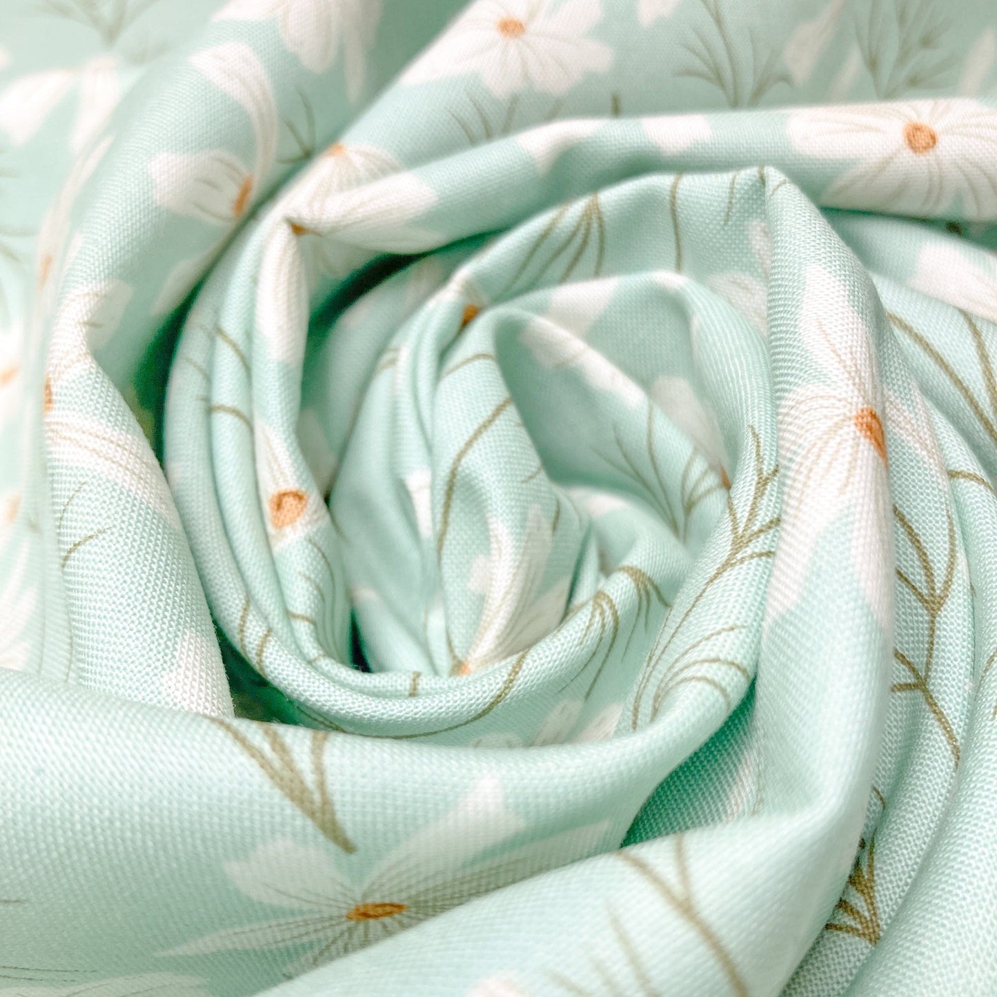 Moda 'Seaglass Summer' Quilting Cotton 'Cottage Cosmo' in Ocean Air