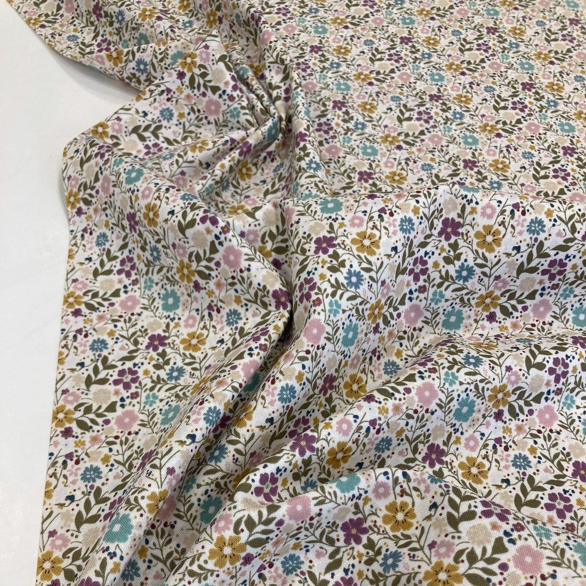 RJR Fabrics Quilting Cotton 'Flower Magic Tea Blend'