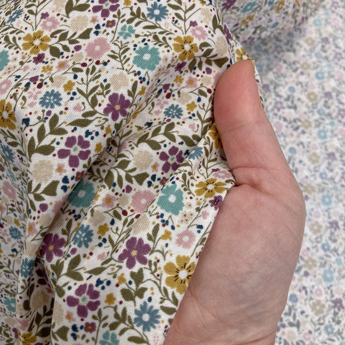 RJR Fabrics Quilting Cotton 'Flower Magic Tea Blend'
