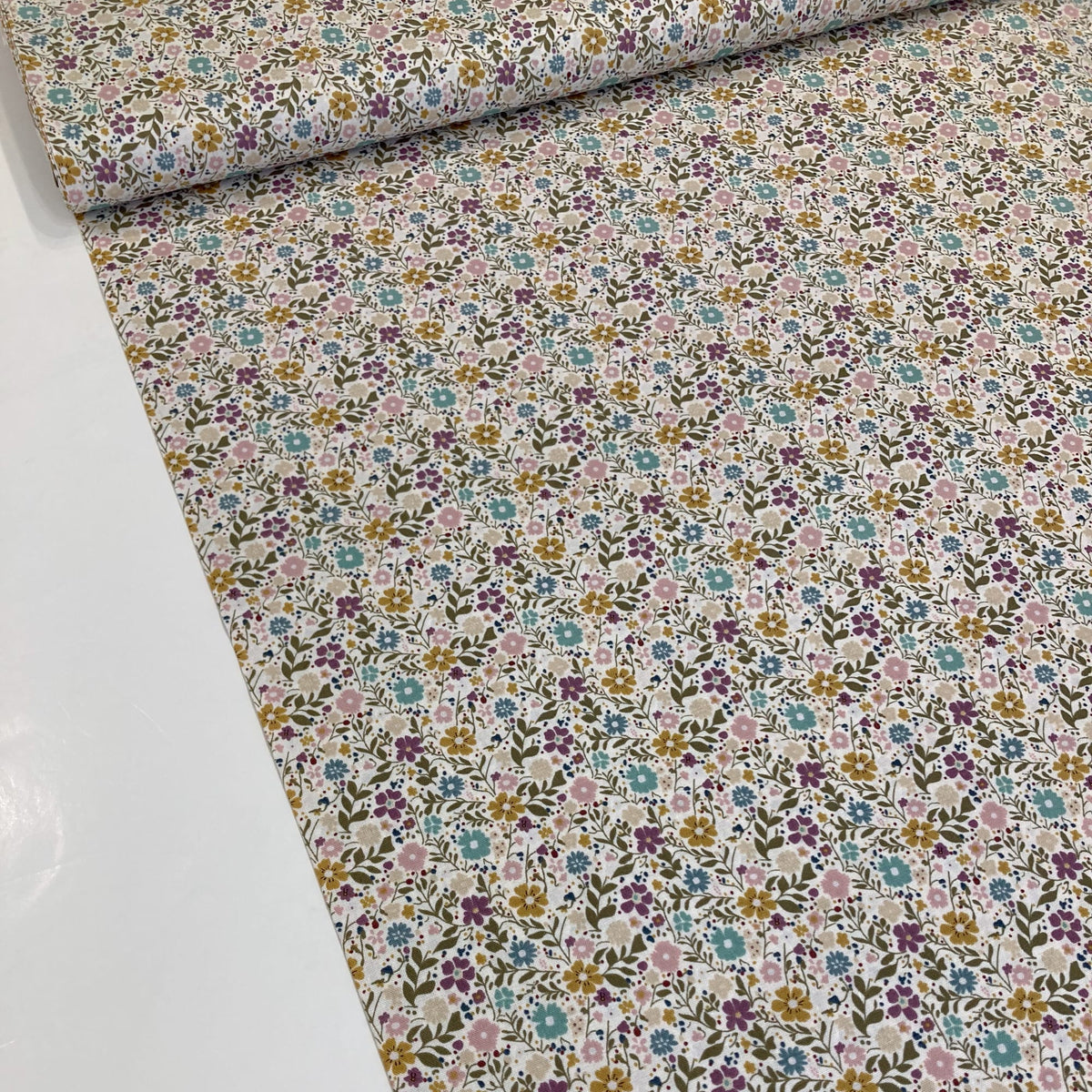 RJR Fabrics Quilting Cotton 'Flower Magic Tea Blend'