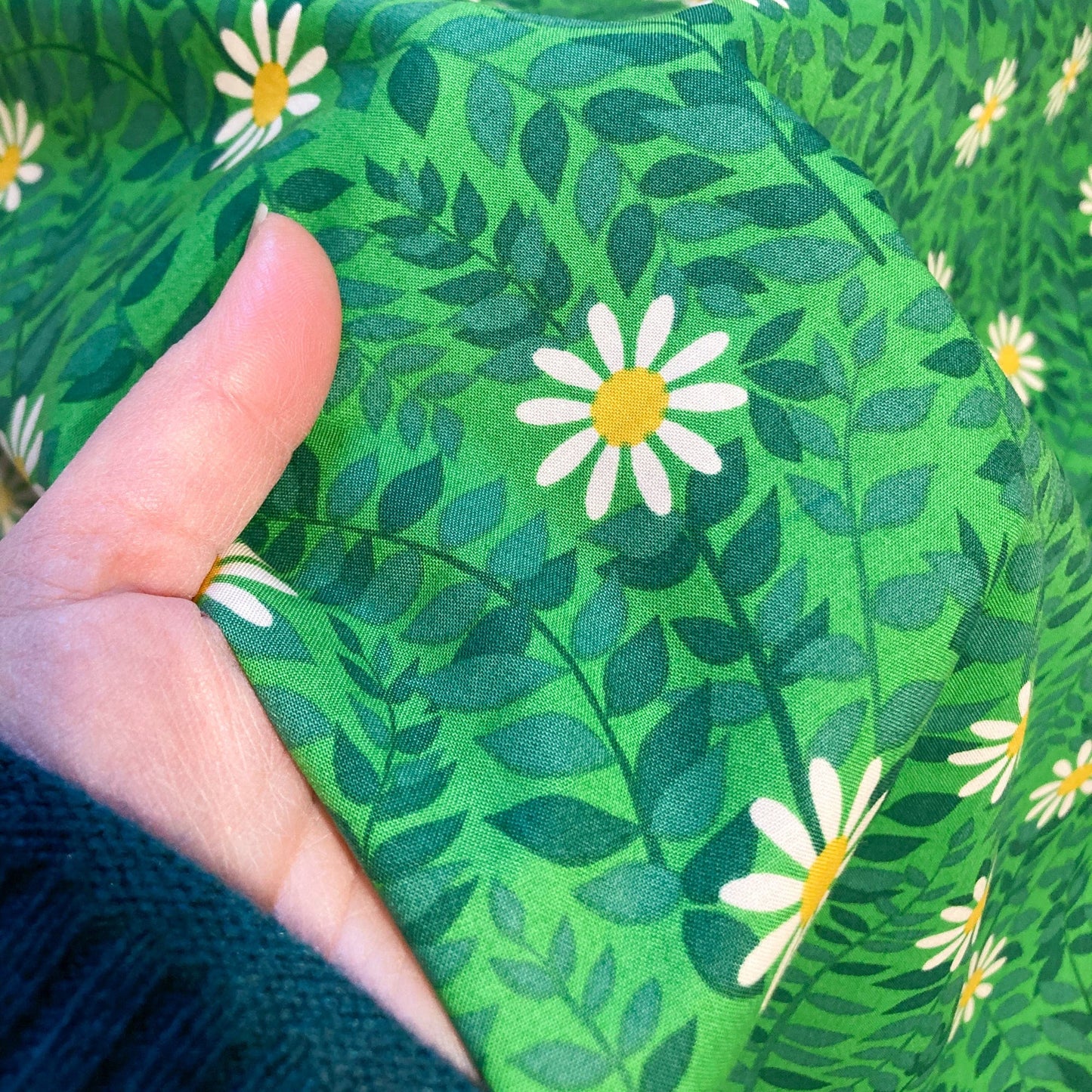 Ruby Star Society 'Flowerland' Quilting Cotton 'Daisies' in Verdant