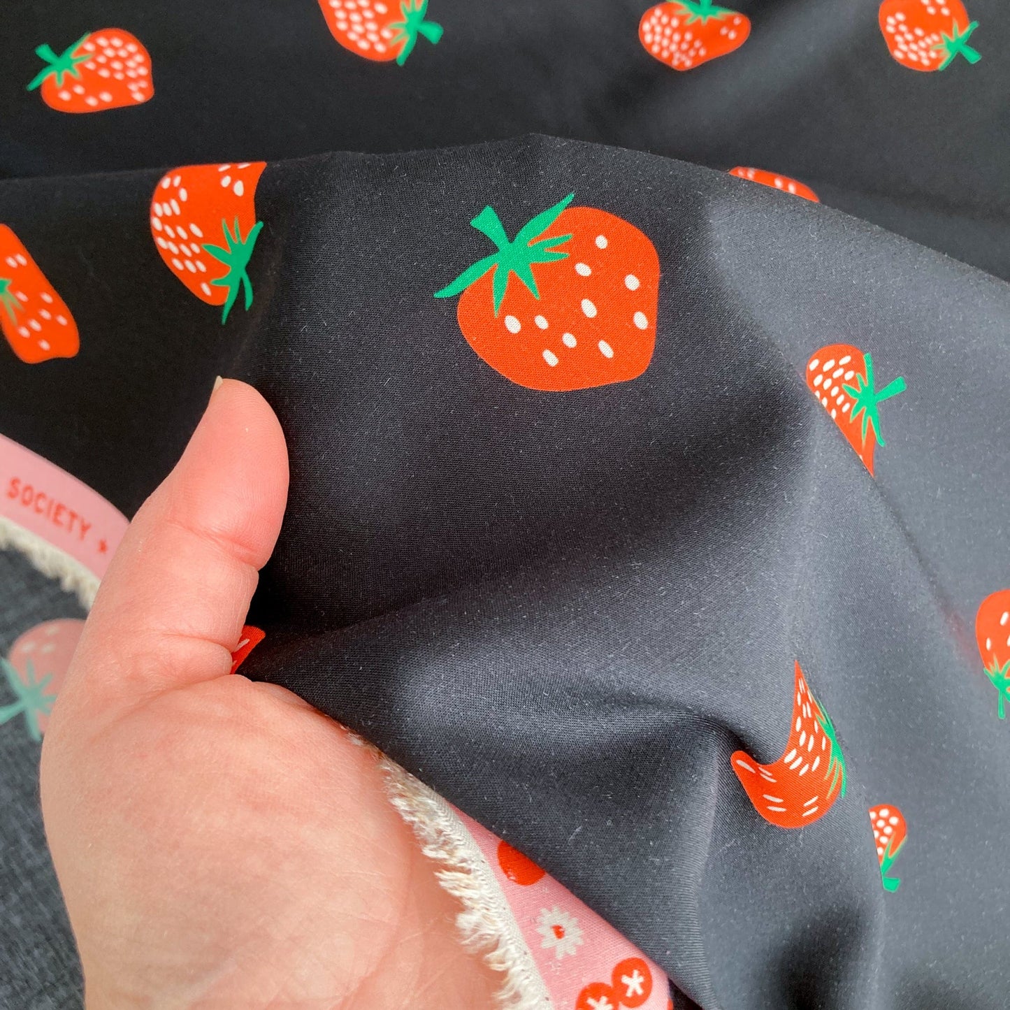 44cm Piece Ruby Star Society 'Strawberry And Friends': Fine Rayon in Black