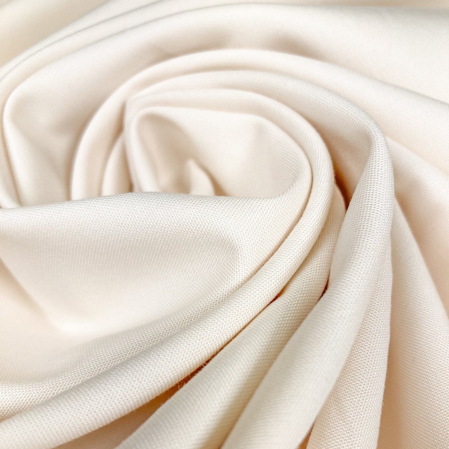 Tilda Quilting Solids Collection 'Dove White'