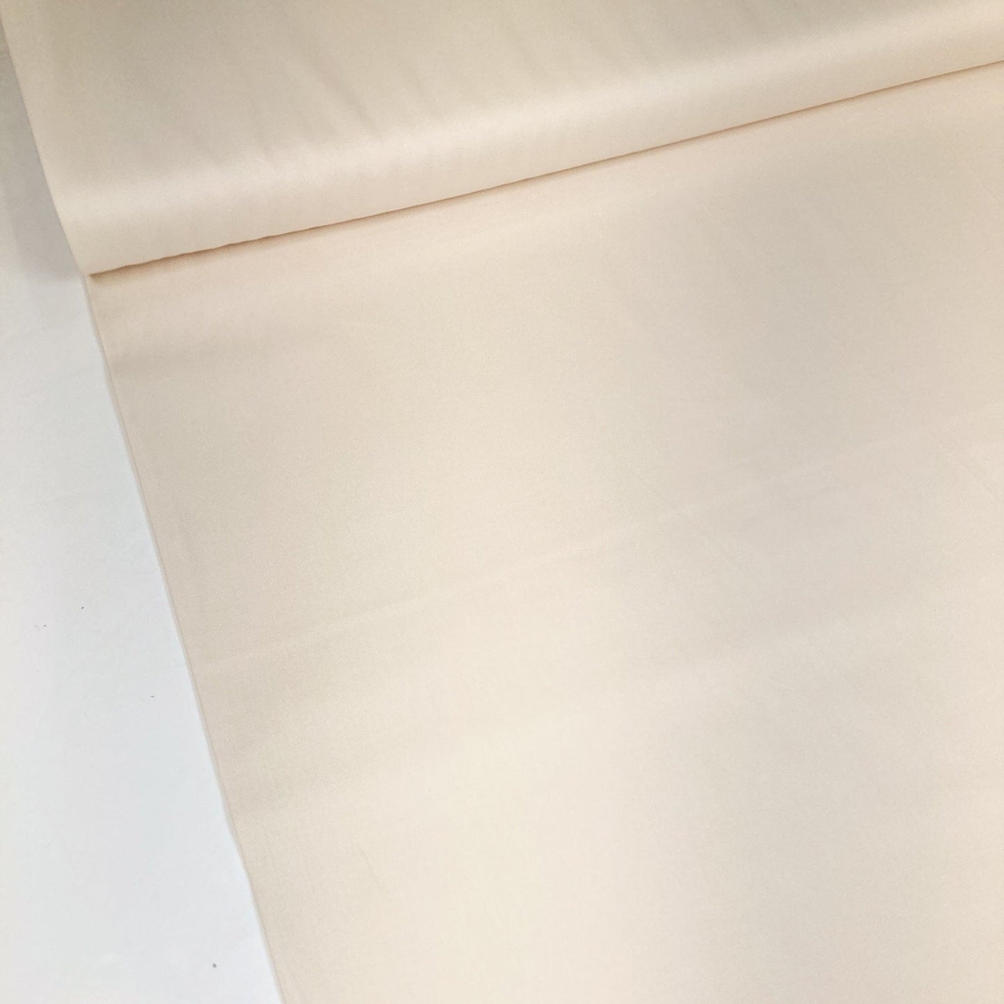 Tilda Quilting Solids Collection 'Dove White'