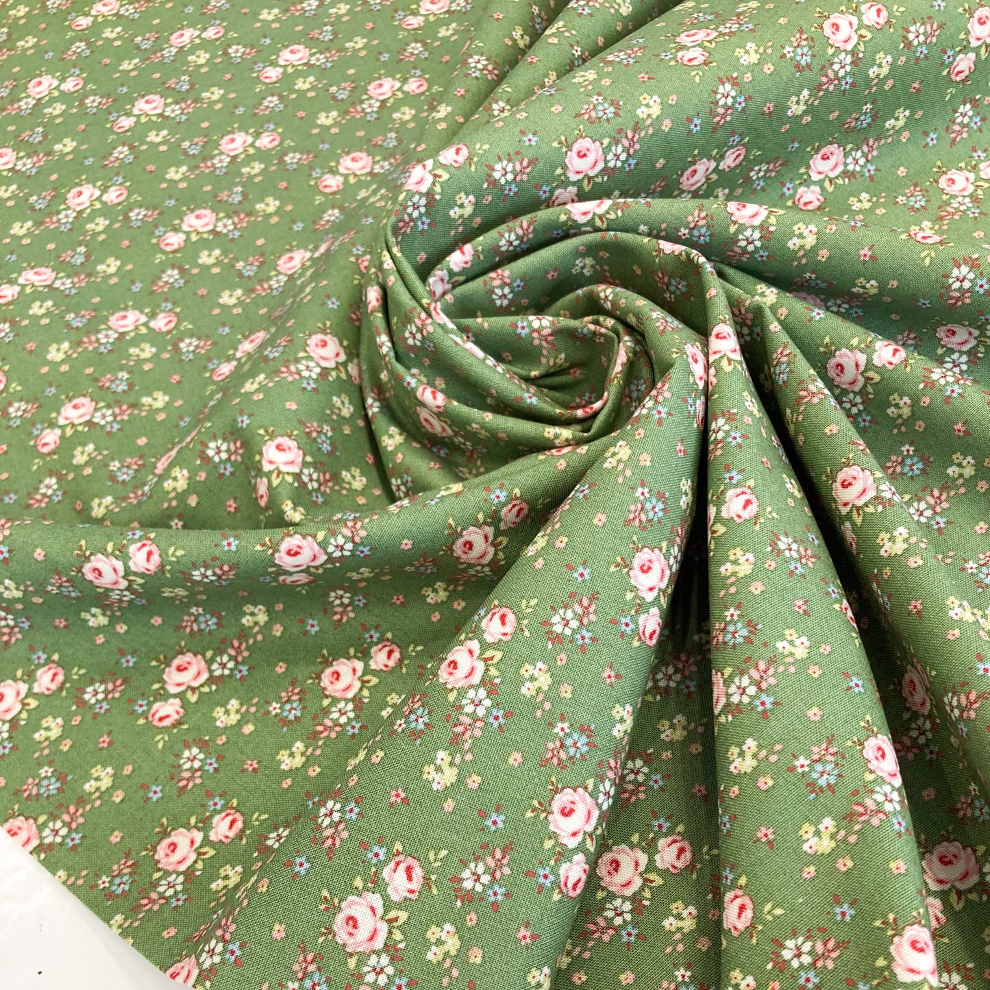 Tilda Quilting Cotton 'Gracie' in Green