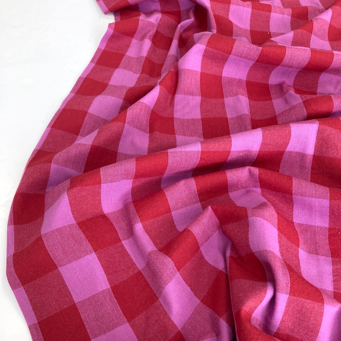 Yarn-Dyed Cotton Gingham in Fuchsia and Red 1" Check